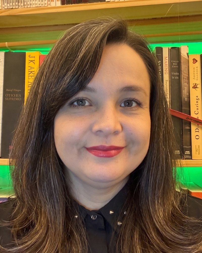 Portrait of Adriele Correa
